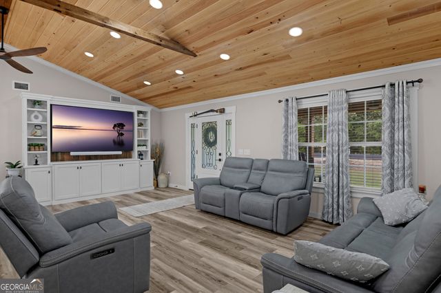 897 Empire Road, Jesup, GA 31545