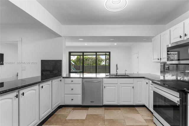 1315 N 47th Ave, Hollywood, FL 33021