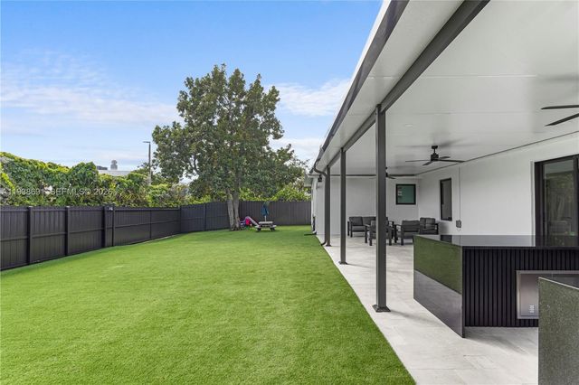 1315 N 47th Ave, Hollywood, FL 33021