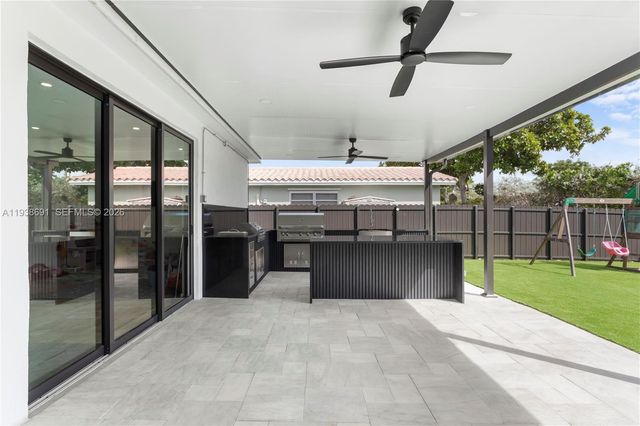 1315 N 47th Ave, Hollywood, FL 33021