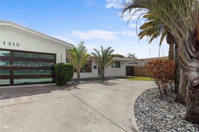 1315 N 47th Ave, Hollywood, FL 33021