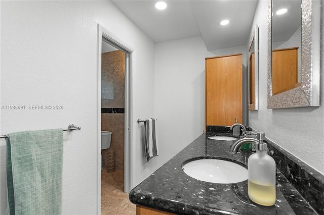 1315 N 47th Ave, Hollywood, FL 33021