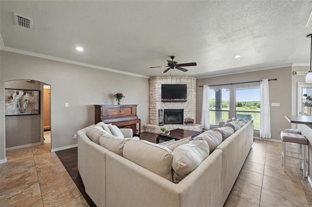 1225 County Road 1021, Burleson, TX 76028