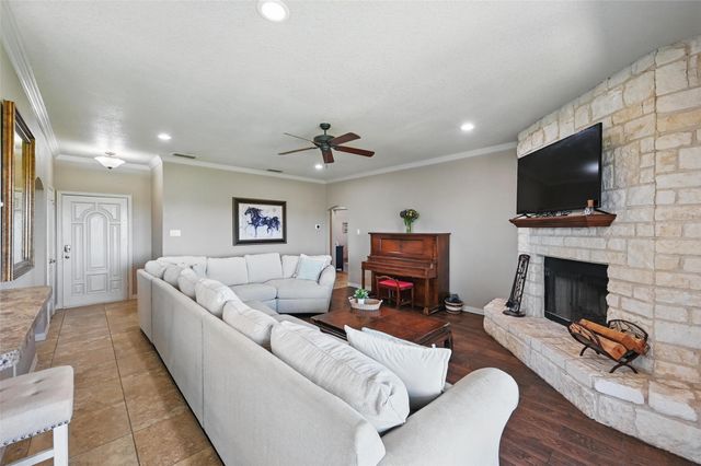 1225 County Road 1021, Burleson, TX 76028