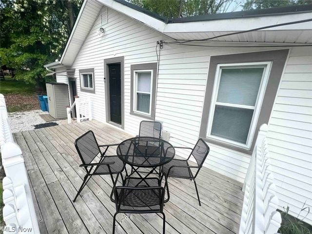 3483 S Bender Avenue, Akron, OH 44319