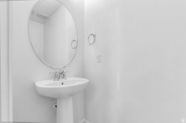 967 N AMBERLY PL, North Salt Lake, UT 84054