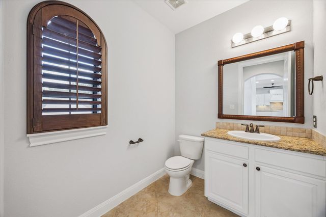17813 Kingfisher Ridge DR, Lago Vista, TX 78645