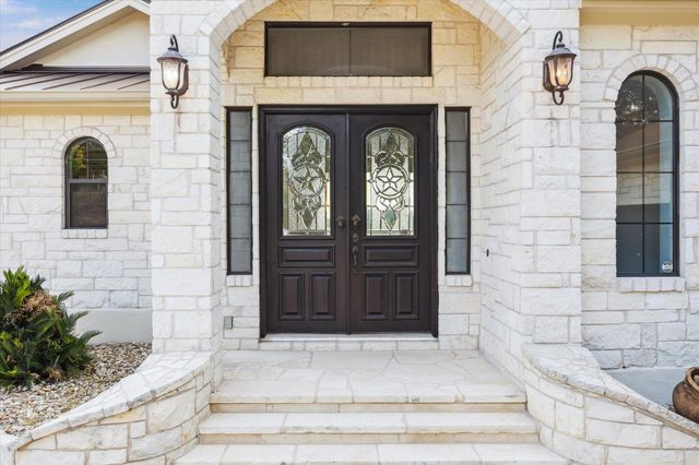 17813 Kingfisher Ridge DR, Lago Vista, TX 78645