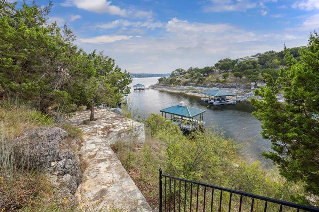 17813 Kingfisher Ridge DR, Lago Vista, TX 78645