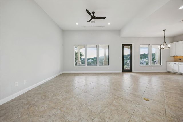17813 Kingfisher Ridge DR, Lago Vista, TX 78645