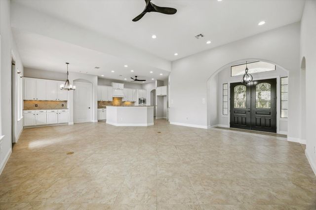 17813 Kingfisher Ridge DR, Lago Vista, TX 78645