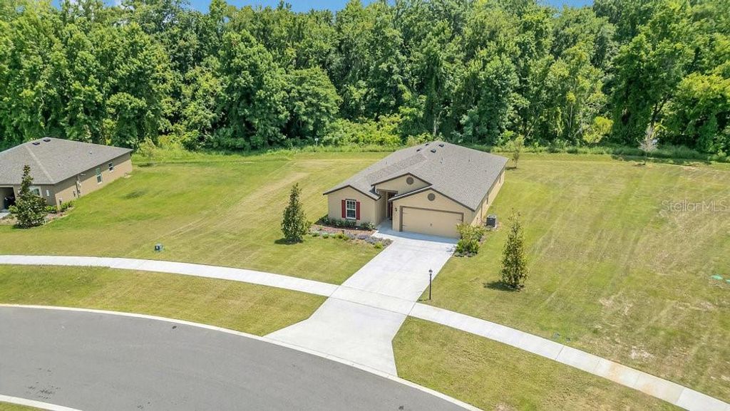 Image 26 of property listing at 12958 DEL LAGO DRIVE, Astatula, FL 34705