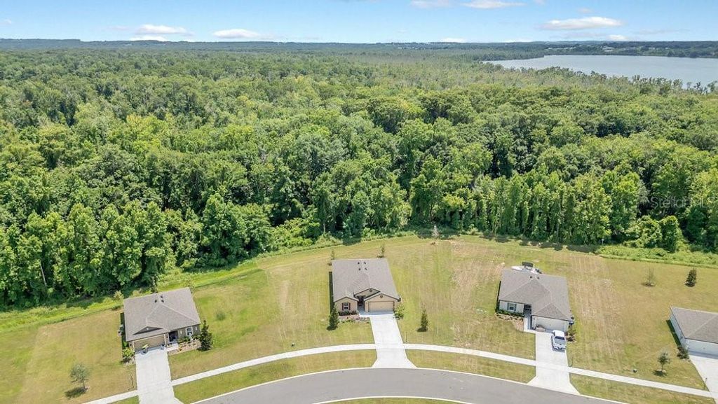 Image 29 of property listing at 12958 DEL LAGO DRIVE, Astatula, FL 34705