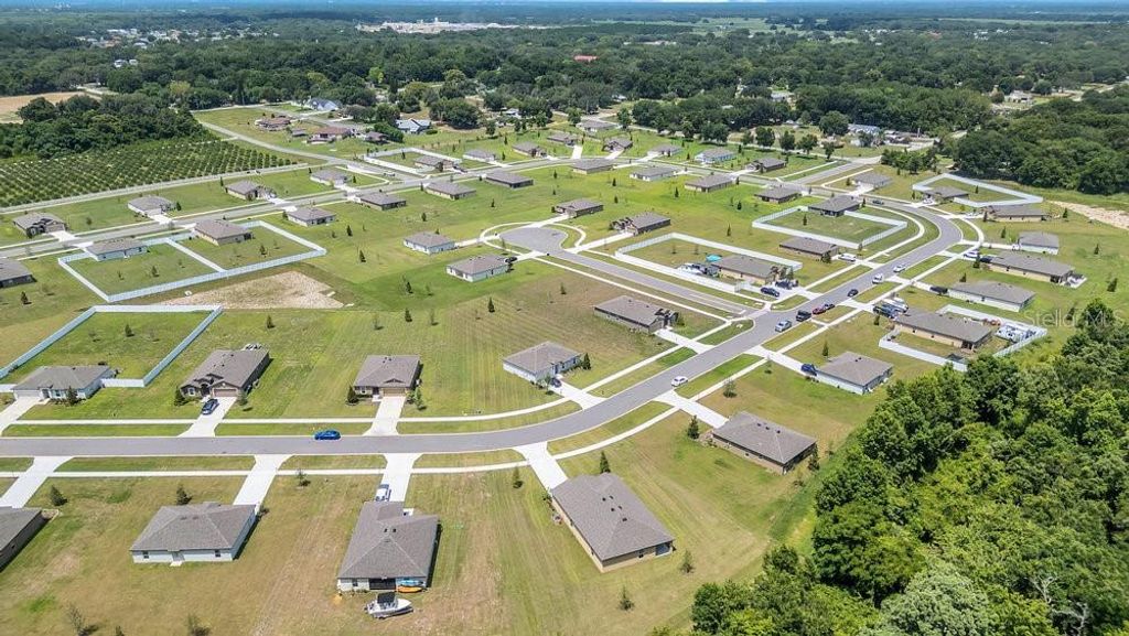 Image 34 of property listing at 12958 DEL LAGO DRIVE, Astatula, FL 34705