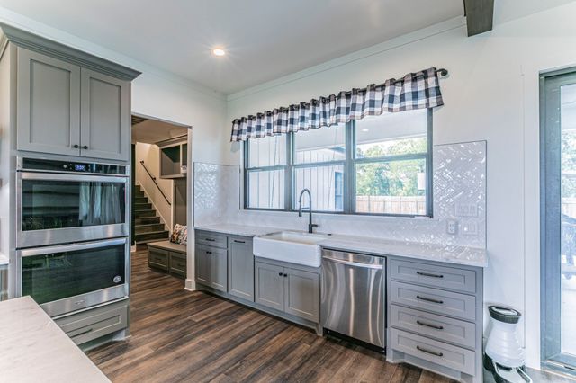 289 E Bell Road, Waco, TX 76705