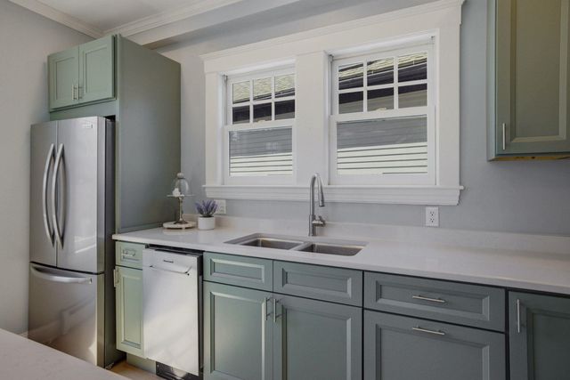 132 Chapel Street, Portsmouth, NH 03801