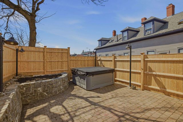 132 Chapel Street, Portsmouth, NH 03801