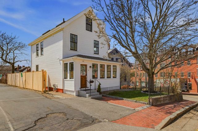 132 Chapel Street, Portsmouth, NH 03801