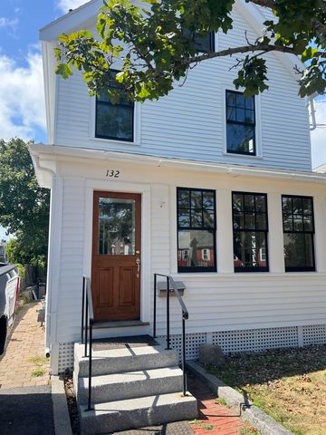 132 Chapel Street, Portsmouth, NH 03801