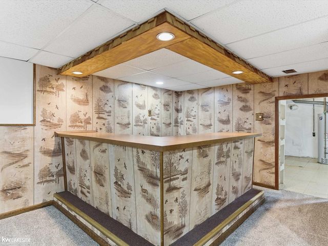 6190 Silverstone Drive, Troy, MI 48085