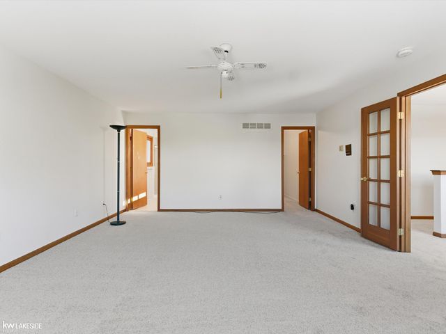 6190 Silverstone Drive, Troy, MI 48085