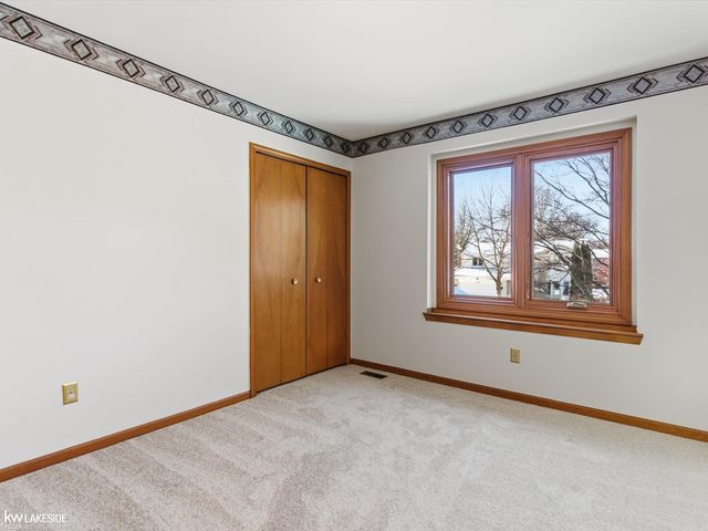 6190 Silverstone Drive, Troy, MI 48085