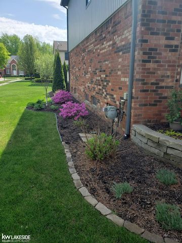 6190 Silverstone Drive, Troy, MI 48085