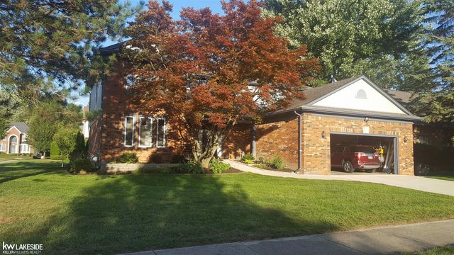 6190 Silverstone Drive, Troy, MI 48085