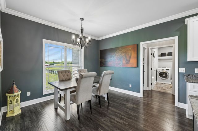 1357 Neil Rd, Chapel Hill, TN 37034