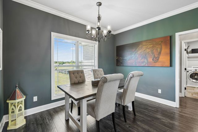 1357 Neil Rd, Chapel Hill, TN 37034