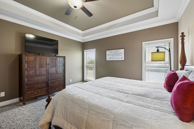 1357 Neil Rd, Chapel Hill, TN 37034