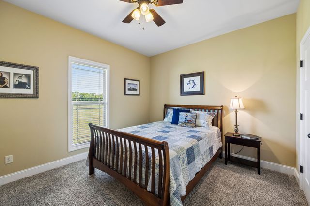 1357 Neil Rd, Chapel Hill, TN 37034