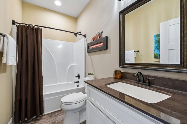 1357 Neil Rd, Chapel Hill, TN 37034