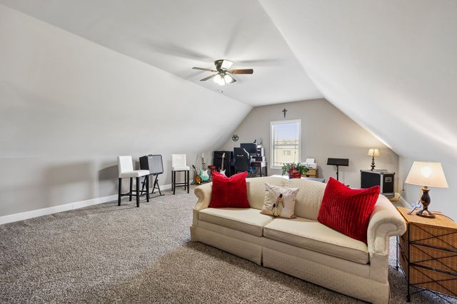 1357 Neil Rd, Chapel Hill, TN 37034