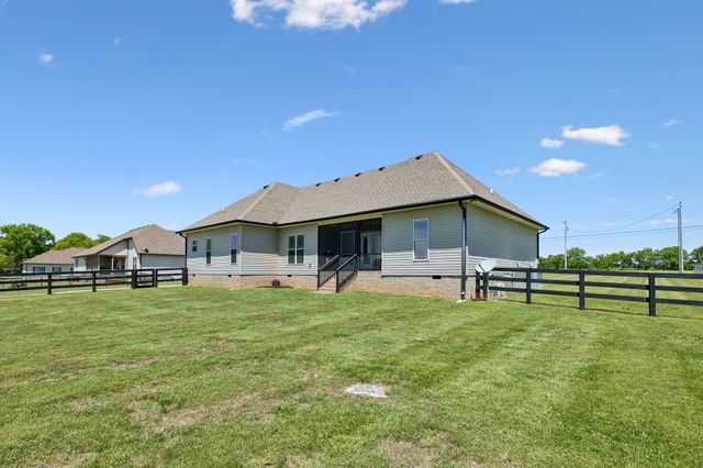 1357 Neil Rd, Chapel Hill, TN 37034