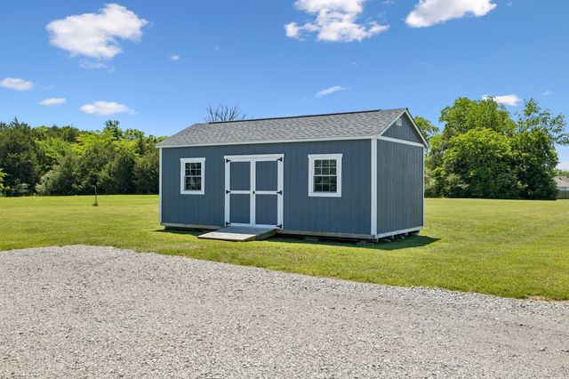 1357 Neil Rd, Chapel Hill, TN 37034