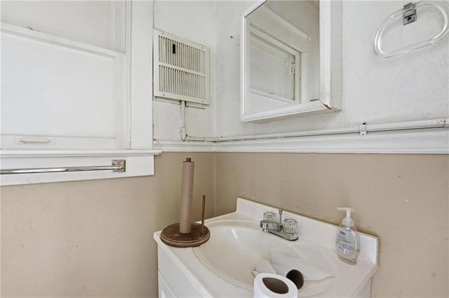 3345 Montgall Avenue, Kansas City, MO 64127