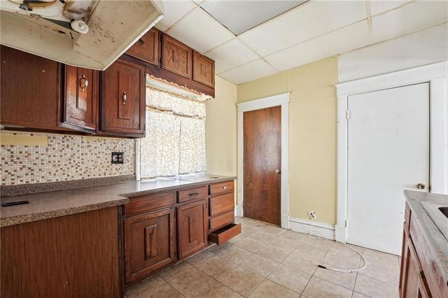 3345 Montgall Avenue, Kansas City, MO 64127