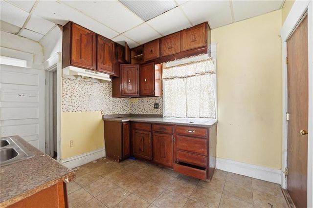 3345 Montgall Avenue, Kansas City, MO 64127