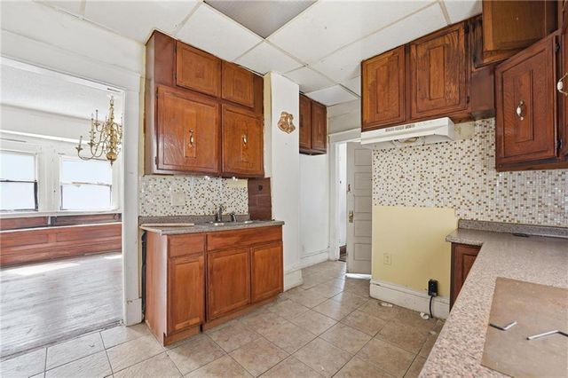 3345 Montgall Avenue, Kansas City, MO 64127