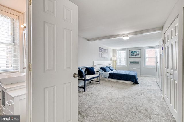 106 S CASTLE ST, Baltimore, MD 21231
