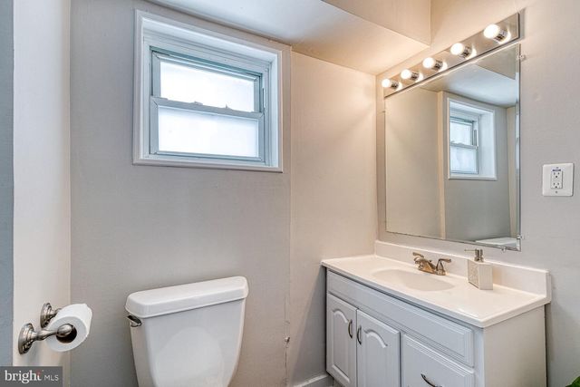 106 S CASTLE ST, Baltimore, MD 21231