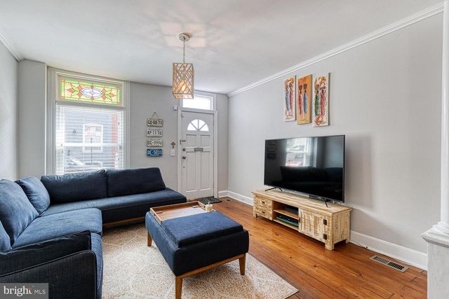 106 S CASTLE ST, Baltimore, MD 21231