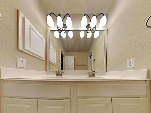 15 Fillgrove Place, The Woodlands, TX 77382