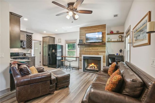 60 Sleepy Frog Lane, Dahlonega, GA 30533