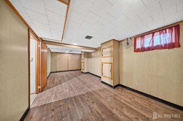 111 Geary Drive, South Plainfield, NJ 07080