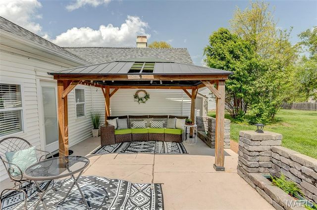 339 E Mill, Millstadt, IL 62260