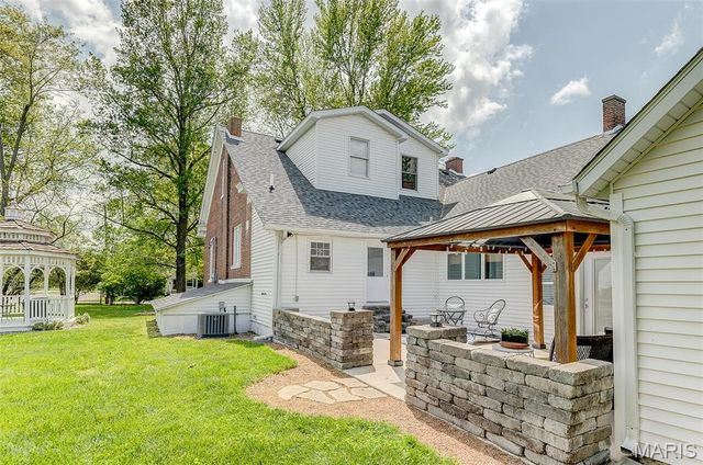 339 E Mill, Millstadt, IL 62260