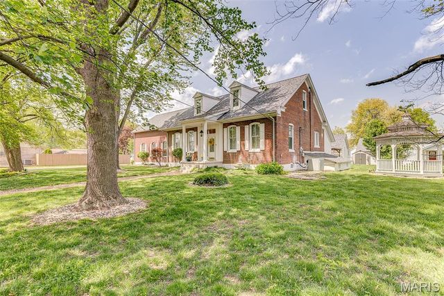 339 E Mill, Millstadt, IL 62260