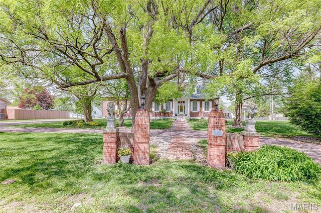 339 E Mill, Millstadt, IL 62260